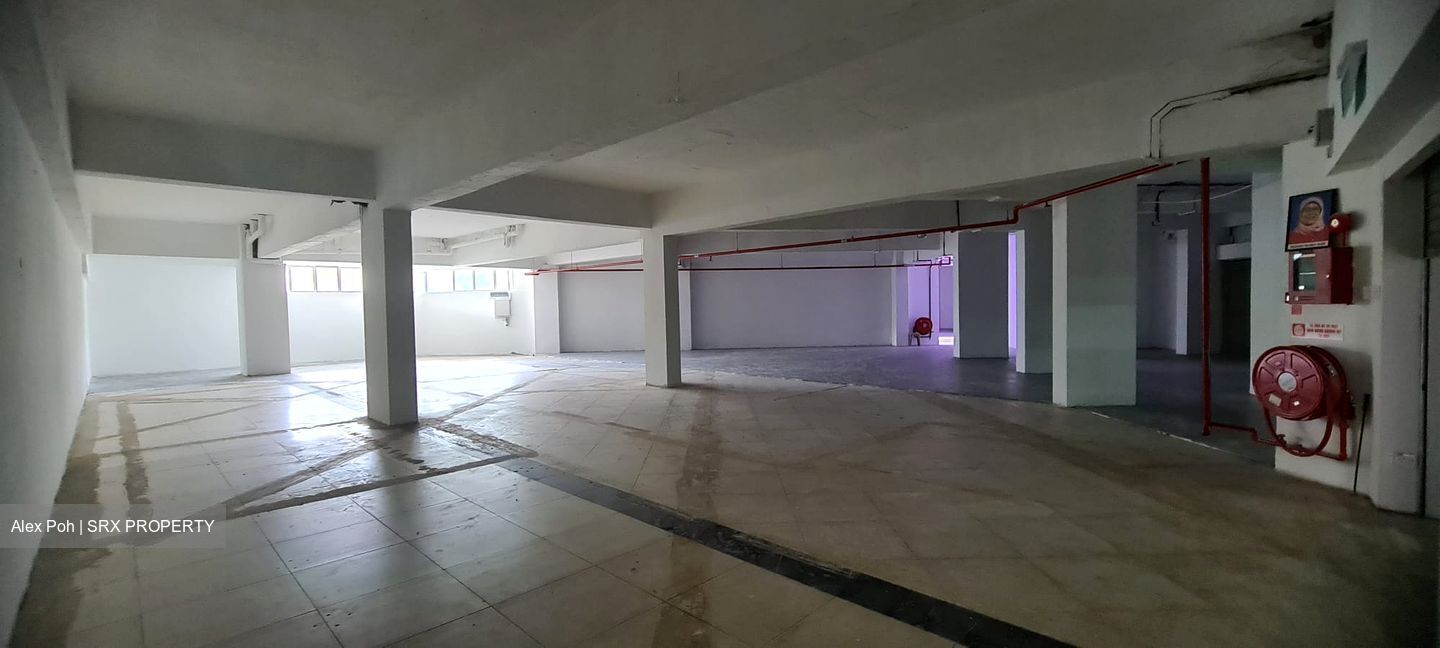 Boon Lay Shopping Centre (D22), Shop House #602099381